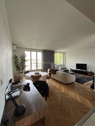  Appartement à louer 3 pièces 92 m²