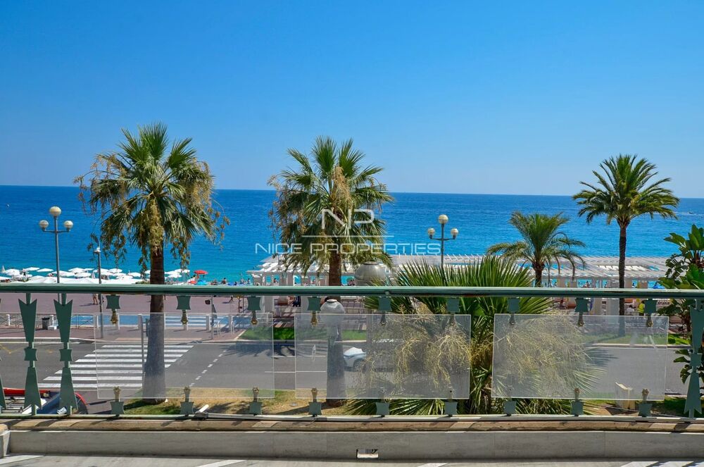 Promenade des Anglais, dans immeuble de luxe, splendide 3 pièces