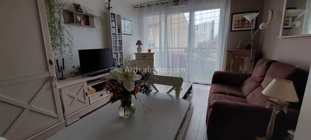 Vente Appartement lgant Deux Pices avec Balcon et Parking dans Rsidence de Sta Chelles