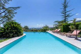  Maison à vendre 8 pièces 231 m²