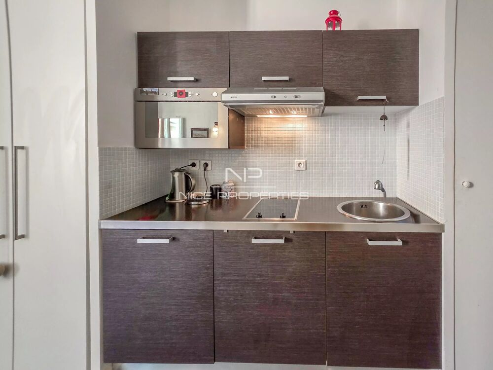 Vente Appartement Studio en excellent état à 2 pas de la Place Masséna et à 5 minu Nice
