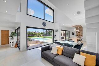  Maison à vendre 8 pièces 235 m²
