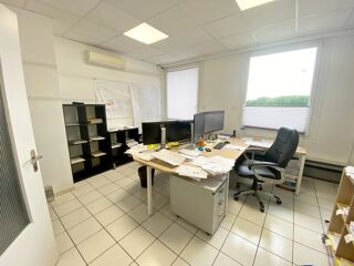  Immeuble à vendre 13 pièces 378 m²