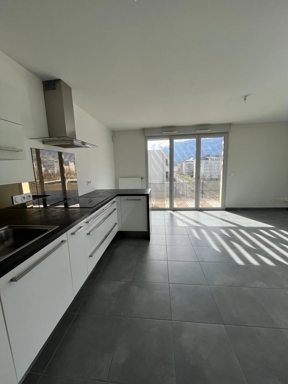 Location Appartement Grenoble - 3P avec terrasse et garage - Rue Alfred de Vigny Grenoble