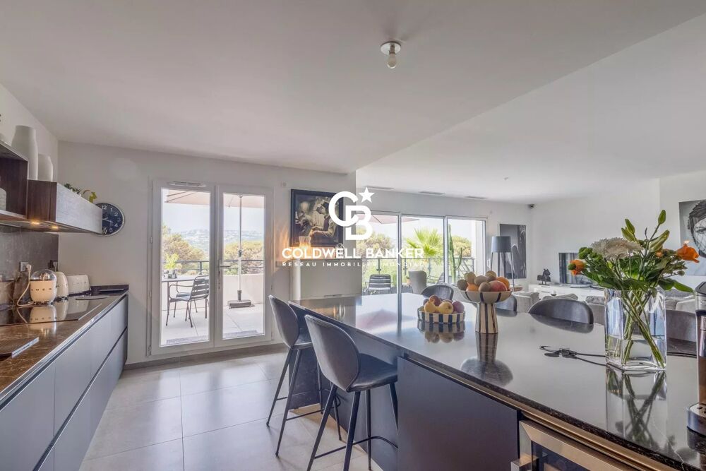 Maison contemporaine avec piscine à 10 minutes à pied de la plag