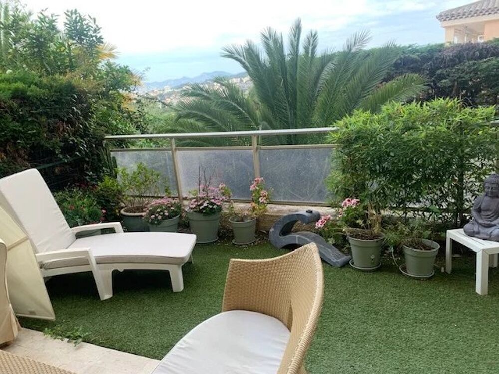Location Appartement F3 MEUBLE EN REZ-DE-JARDIN AVEC PARKING ET CAVE Le cannet