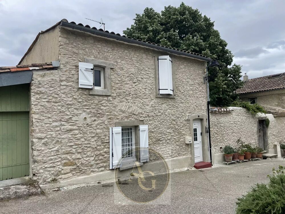 Maison de type 5 avec petit jardin