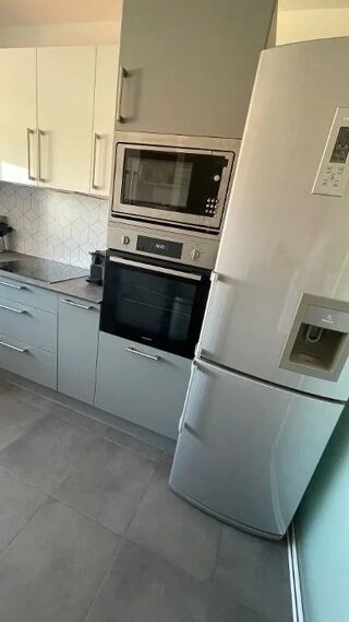 Location Appartement Charmant trois pièces de 67m² avec terrasse Antibes
