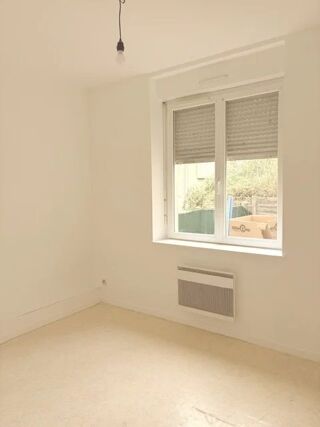  Appartement à louer 3 pièces 50 m²