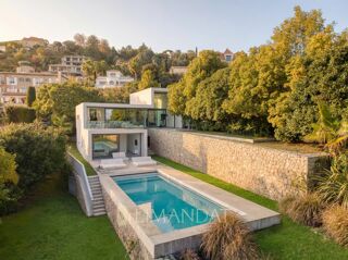  Maison à louer 6 pièces 220 m²
