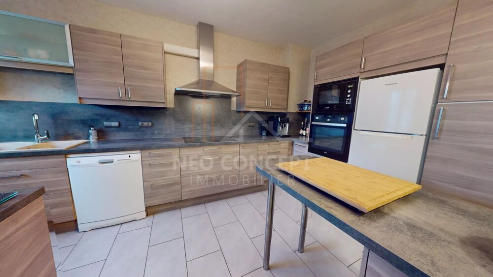 Maison 4 pièces de 99m² sur 8 ares 50