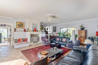  Maison � vendre 15 + pi�ces 270 m�