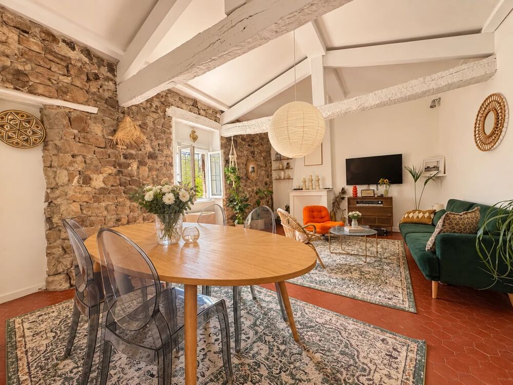 EXCLUSIVITÉ  APPARTEMENT DE CHARME 85 M²  FRÉJUS CENTRE