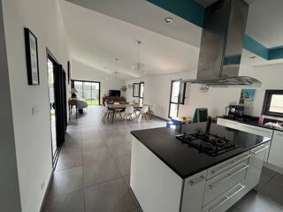  Maison  louer 7 pices 190 m