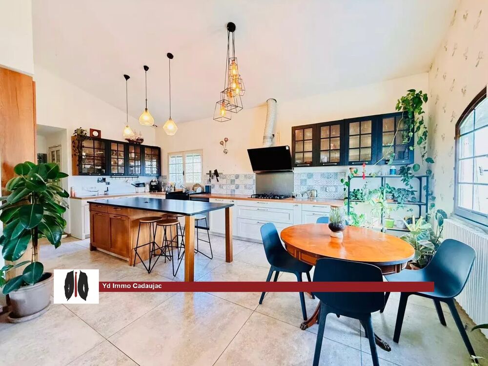 CADAUJAC  MAISON 7 PIÈCES  174 M² HABITABLES  TERRAIN 1 100 M