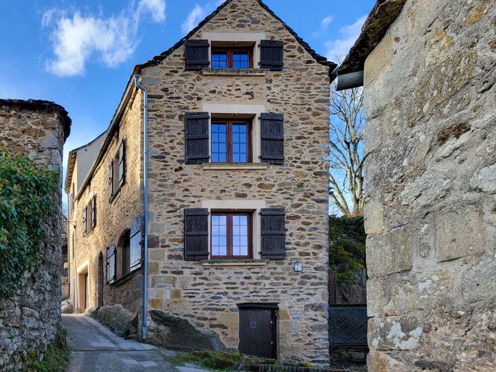 Vente Maison Charmante Proprit en Pierre avec Maison d'Amis au Cur de Naja Najac