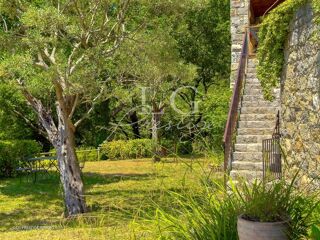  Maison � vendre 6 pi�ces 245 m�