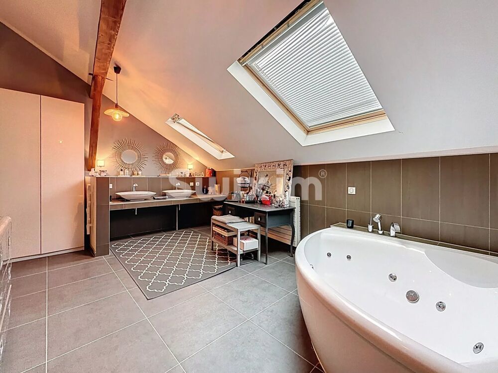 � vendre  Maison Divonne-les-Bains (01220)