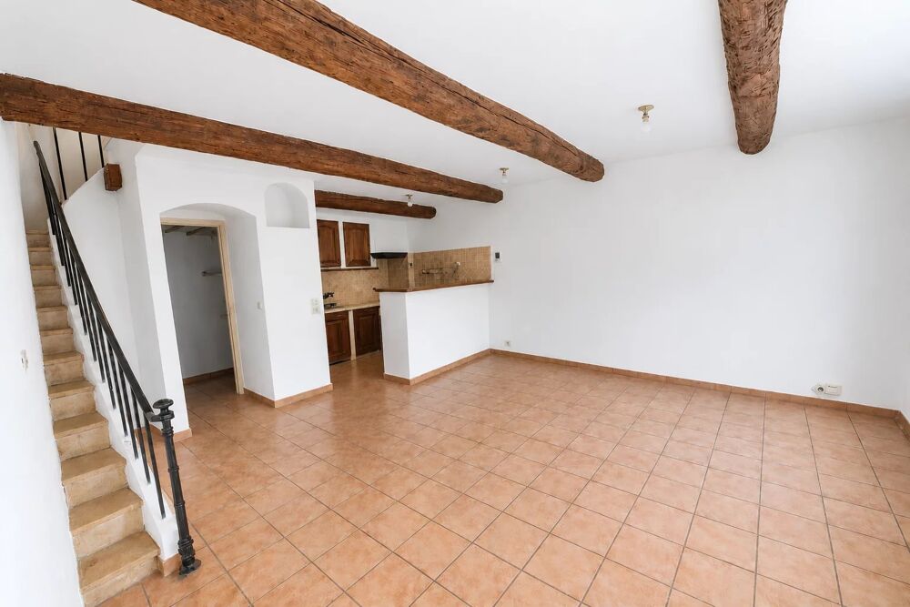 GONFARON  Maison de village lumineuse avec combles aménageables