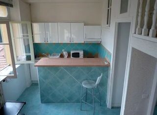 Location Appartement Studio de 25m² à Cimiez avec vue sur la mer Nice