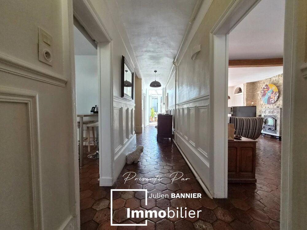 Vente Maison Maule hypercentre – Maison de caractère 250 m², 6 chambres, jard Maule