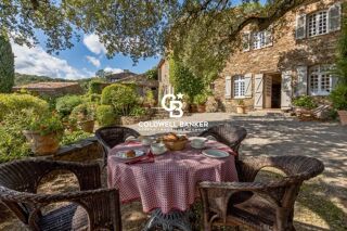  Villa � vendre 15 + pi�ces 610 m�