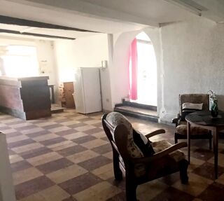  Immeuble à vendre 9 pièces 331 m²