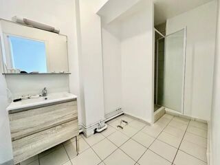  Immeuble � vendre 15 + pi�ces 426 m�