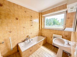  Appartement à louer 3 pièces 78 m²
