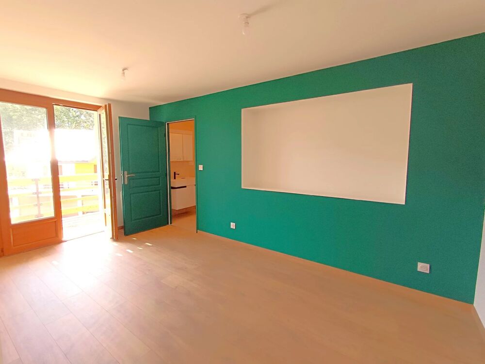 Villard de Lans . Bel appartement de 121m2 .Type T4 avec garage