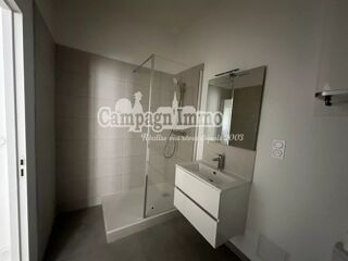  Appartement à louer 3 pièces 49 m²