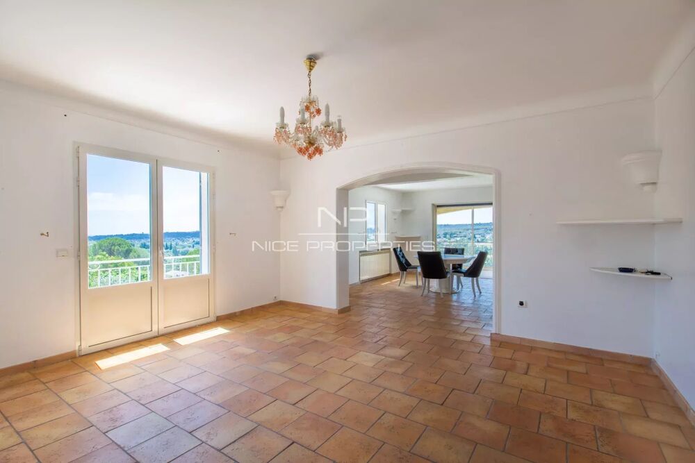 Vente Maison Saint-Paul-de-Vence, jolie villa familiale à moderniser avec pis Saint-paul-de-vence