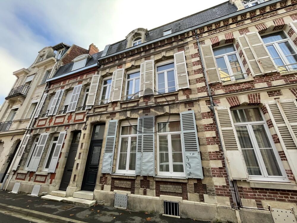 Maison Remicourt à deux pas des Champs Elysées !