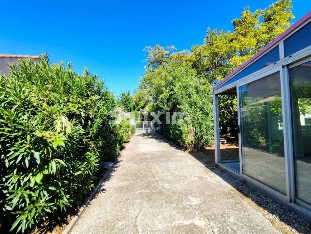Vente Maison Maison de plain-pied, 3 chambres, garage, jardin Saint-montan