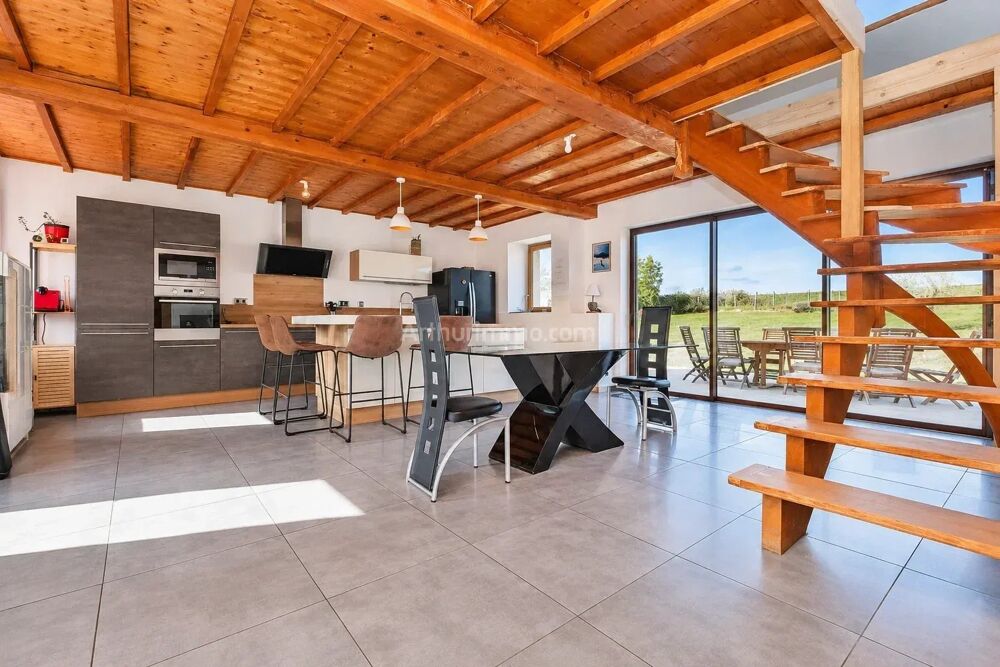 Vente Maison VÉZERONCE-CURTIN – MAISON DAUPHINOISE RÉNOVÉE – 169 m² – TERRAIN Vézeronce-curtin