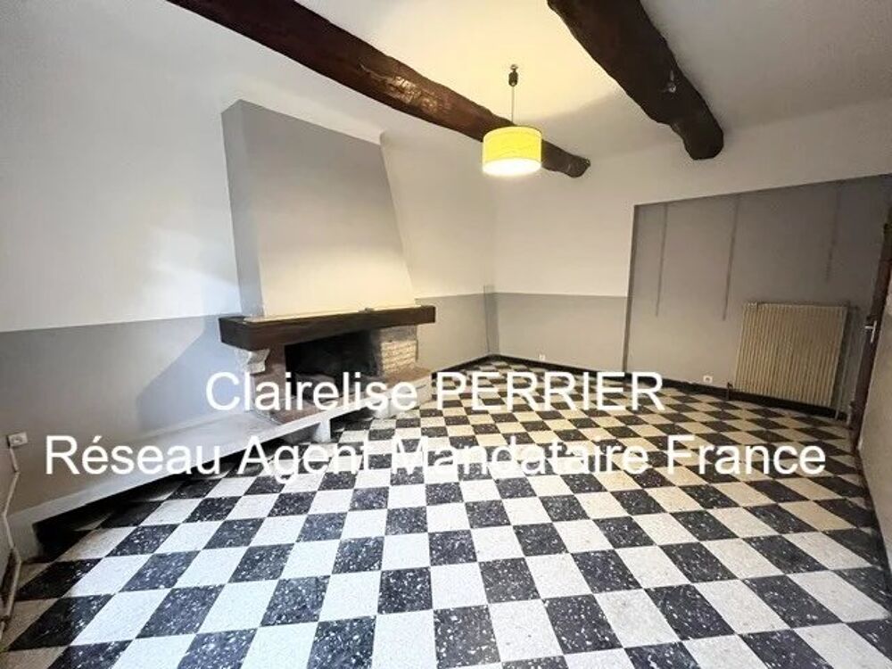 MAISON avec jardin en plein coeur du VILLAGE