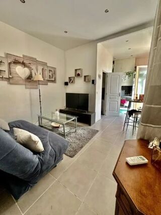  Appartement à louer 2 pièces 27 m²