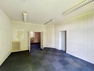  Immeuble à vendre 15 + pièces 584 m²