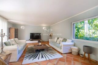  Villa à vendre 7 pièces 230 m²