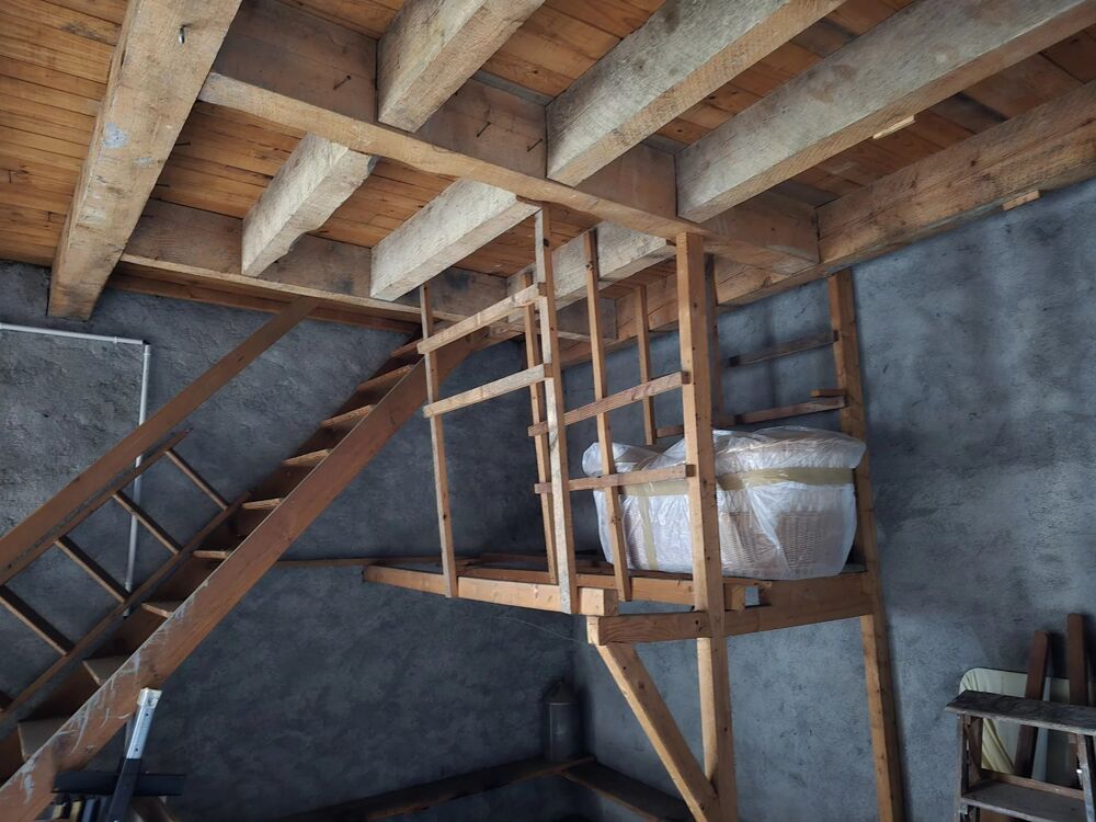 PETITE MAISON DE BOURG AVEC GARAGE