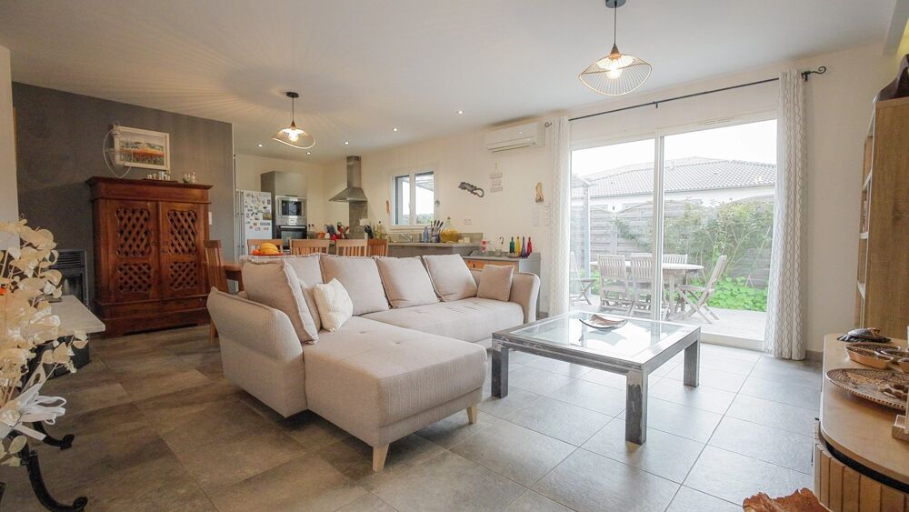 Maison familiale avec jardin plat, piscine et garage  Cervione