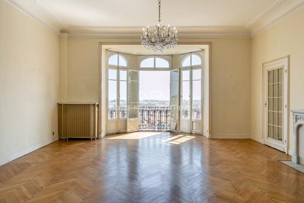 Nice Cimiez, 6 pièces d'exception de 270 m² au Palais Majestic