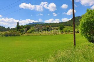  Maison  vendre 15 + pices 392 m