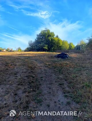 Vente Terrain UN TERRAIN POUR CONSTRUIRE, UNE GRANGE POUR IMAGINER AUTRE CHOSE Orléat
