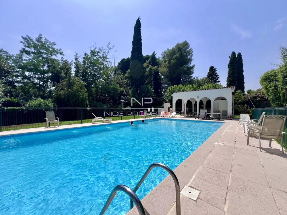 Charmante maison rénovée avec jardin, terrasse et piscine en rés
