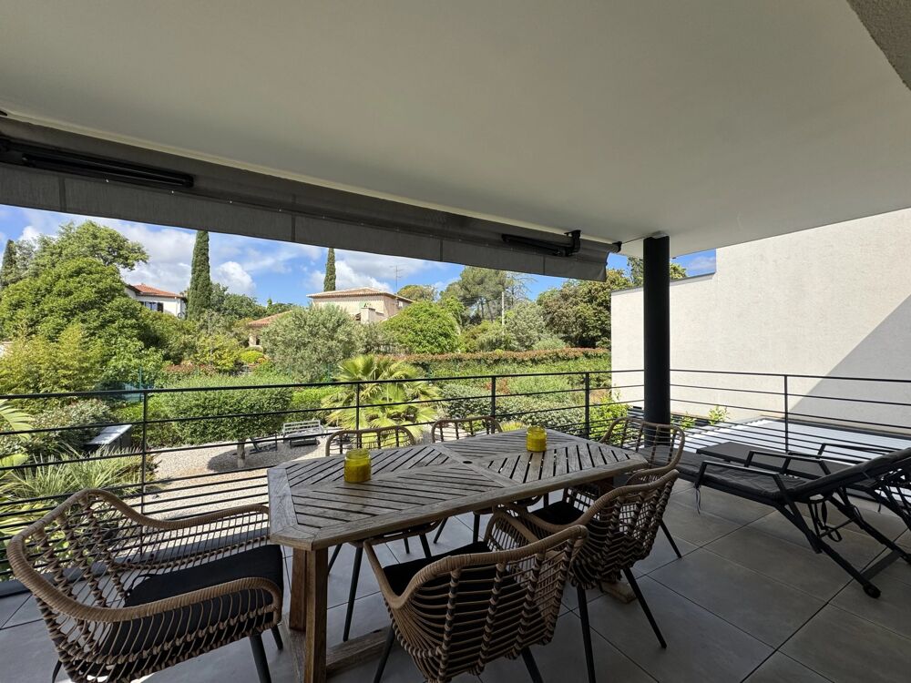 Vente Appartement SAINT-RAPHAËL - VALESCURE / T3 AVEC TERRASSE, PISCINE ET GARAGE Saint-raphaël