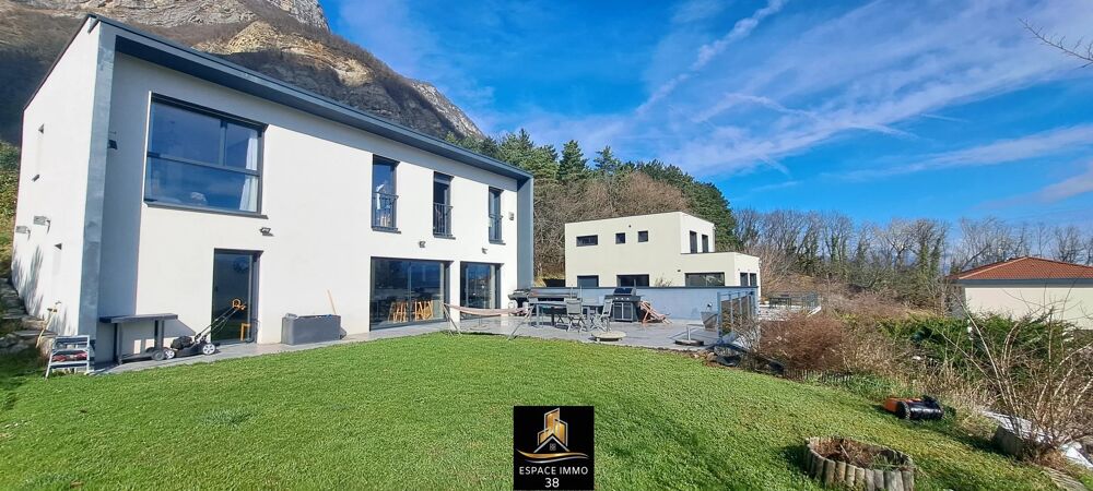 Maison 5 pièces 239 m² · à Saint-Paul-de-Varces · 239 m² · 710 000 €