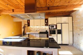  Maison � vendre 8 pi�ces 200 m�