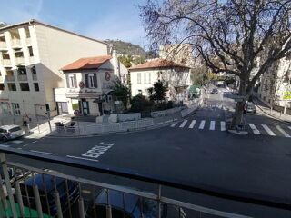  Immeuble à vendre 1 pièce 150 m²