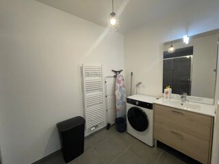  Appartement à louer 3 pièces 61 m²